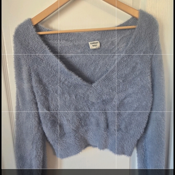 Sweater - Picture 2 of 8